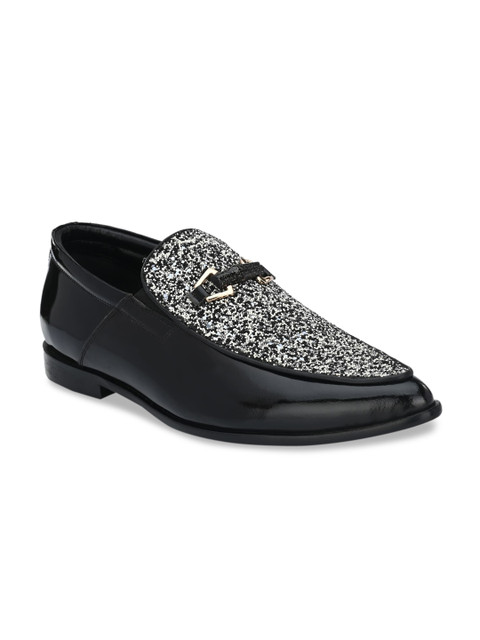 

Hitz Men Black Textured Leather Loafers