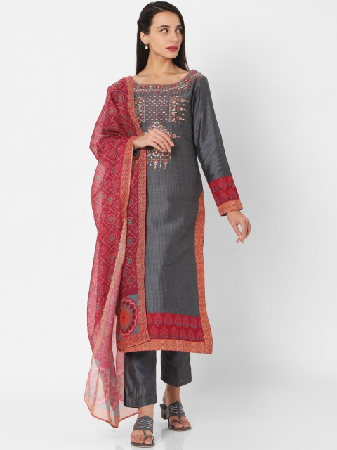 

SALWAR STUDIO Women Grey Ethnic Motifs Yoke Design Kurta with Trousers & Dupatta