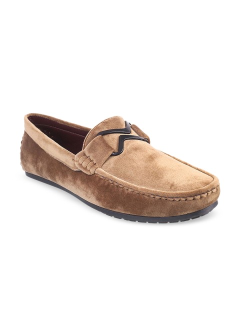 

Metro Men Tan Textured Suede Loafers