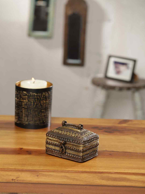 

Amoliconcepts Brown & Gold-Toned Dhokra Work Antiuqe Rectangular Box