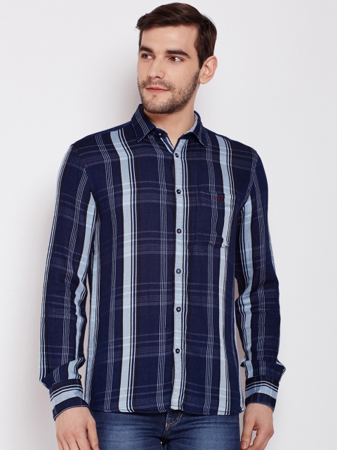 

Crimsoune Club Men Blue Slim Fit Checked Casual Shirt