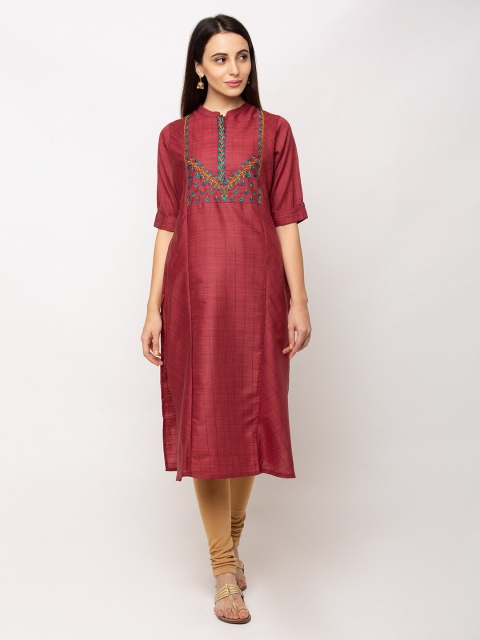 

TANKHI Maroon Yoke Design Pure Cotton Kurti