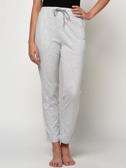 

METTLE Women Grey Solid Cotton Lounge Pants