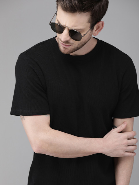 Roadster Men Black Solid Round Neck Cotton T-shirt