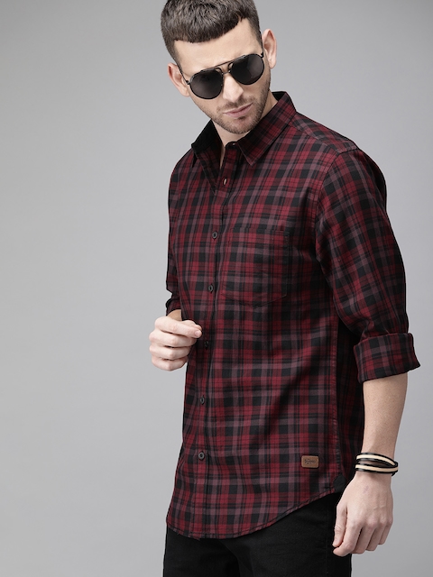 Roadster Men Maroon & Black Checked Pure Cotton Sustainable Casual Shirt