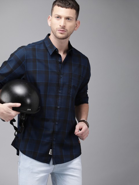 Roadster Men Navy Blue & Black Checked Cotton Casual Shirt
