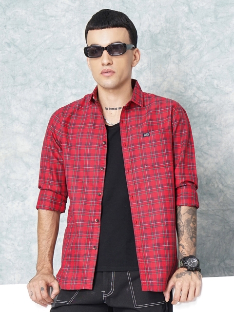 The Indian Garage Co Men Red & White Slim Fit Checked Casual Shirt