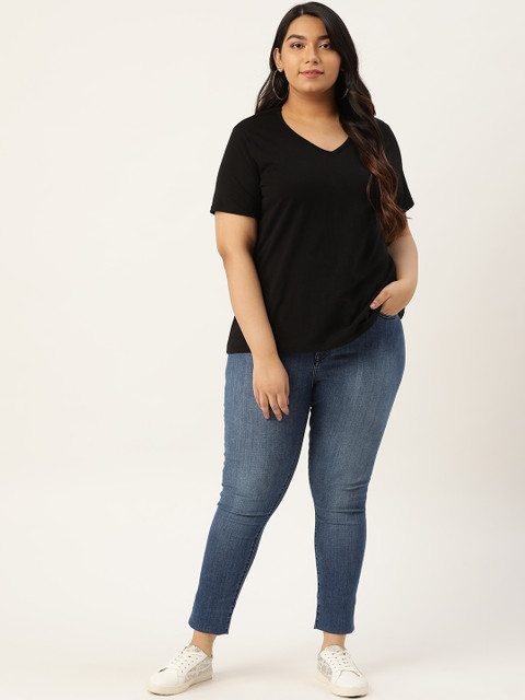 Rute Women Black Solid V-Neck Plus Size T-shirt - Image 5