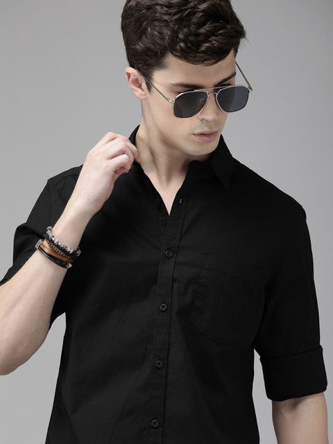 Roadster Men Black Regular Fit Solid Casual Sustainable Shirt