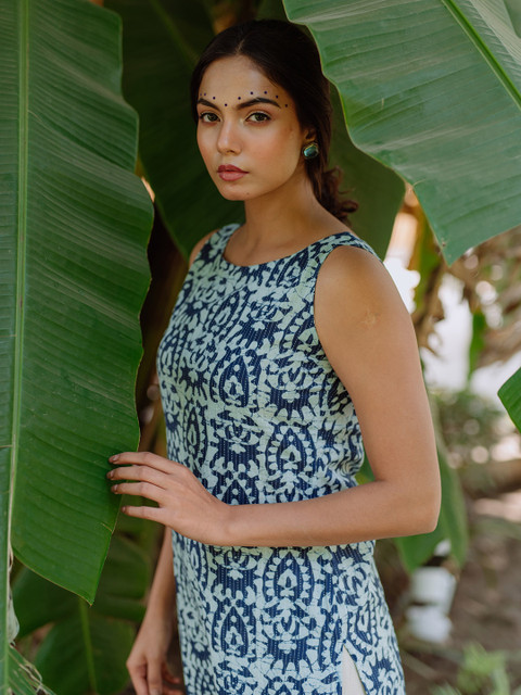 anayna Women Navy Blue & White Printed Straight Kurta