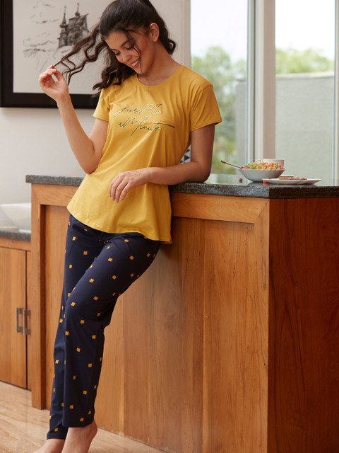 Zeyo Women Yellow & Navy Blue Printed Night Suit