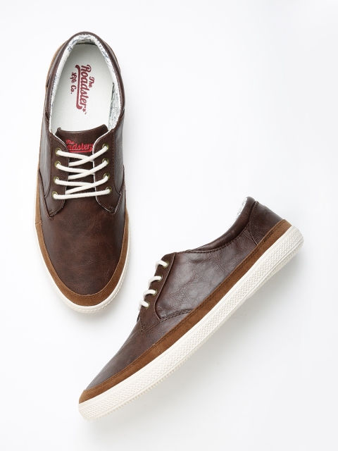 Roadster Men Brown Sneakers