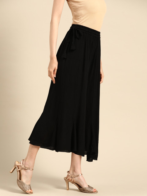 TAG 7 Women Black Solid Flared Cropped Palazzos - Image 2
