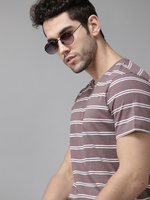The Roadster Lifestyle Co Men Mauve Striped Round Neck Cotton T-shirt