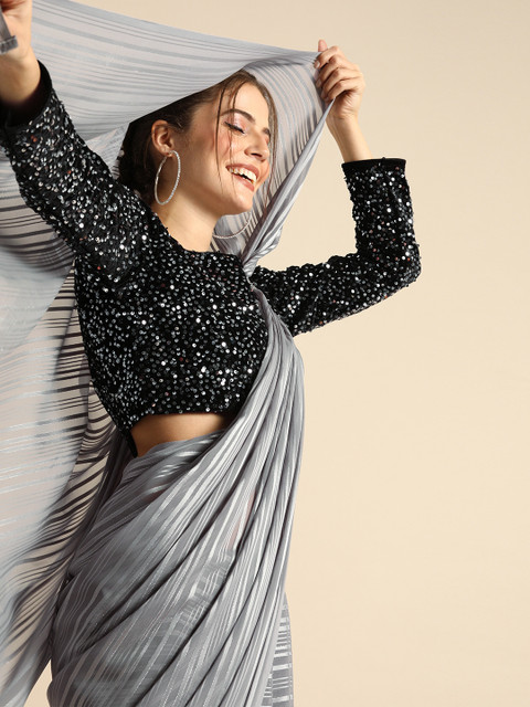 Sangria Grey & Silver-Toned Silk Blend Striped Saree