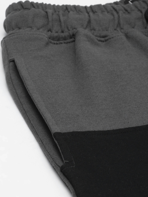 ARISE Men Black & Charcoal Grey Colourblocked Regular Fit Regular Shorts - Image 6