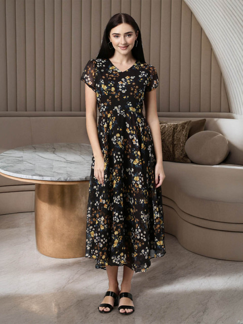 Souchii Women Black Floral Chiffon Maxi Dress - Image 6