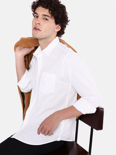 The Roadster Lifestyle Co. Men Cotton Solid Spread Collar Casual Shirt