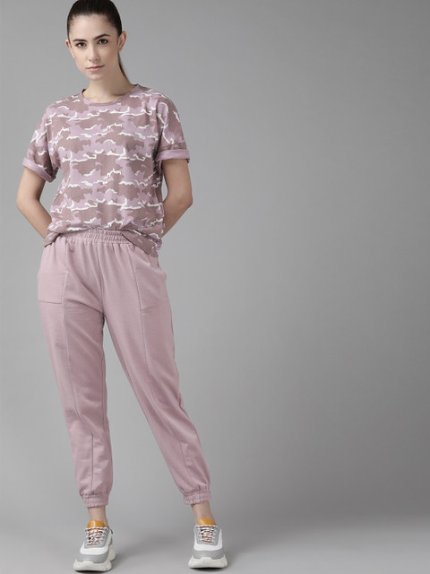 Roadster The Lifestyle Co. Women Lavender & White Camouflage Printed T-shirt with Joggers