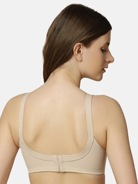 Triumph Doreen Wireless Non Padded Full Coverage Support Big-Cup Classics Bra - Image 3