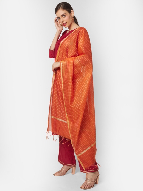 Dupatta Bazaar Orange & Gold-Toned Checked Dupatta - Image 4