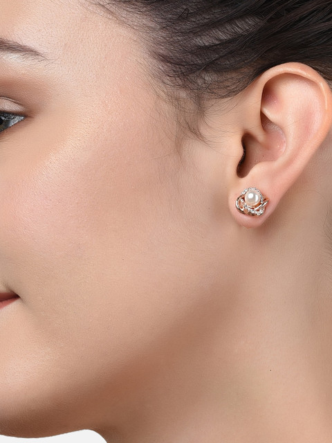 AMI Gold-Toned & White Set of 2 Contemporary Stud Earrings - Image 3