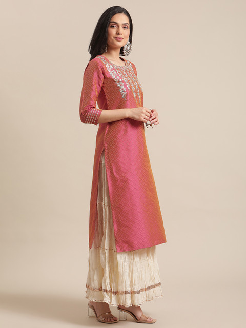 Varanga Women Coral Dual Tone Floral Gota Patti Embroidered Jacquard Kurta - Image 4