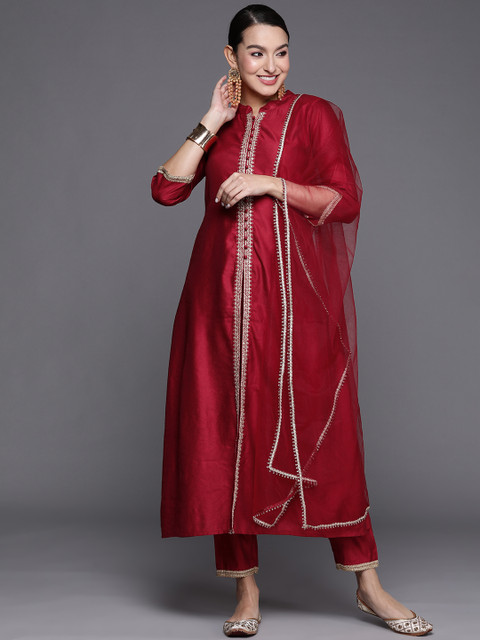 Indo Era Women Alina Cut Striped High Slit Thread Work Liva Kurta With Trousers & Dupatta - Image 5
