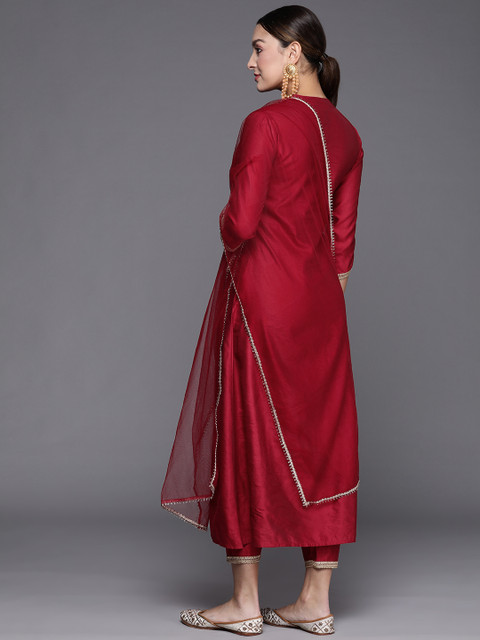 Indo Era Women Alina Cut Striped High Slit Thread Work Liva Kurta With Trousers & Dupatta - Image 7