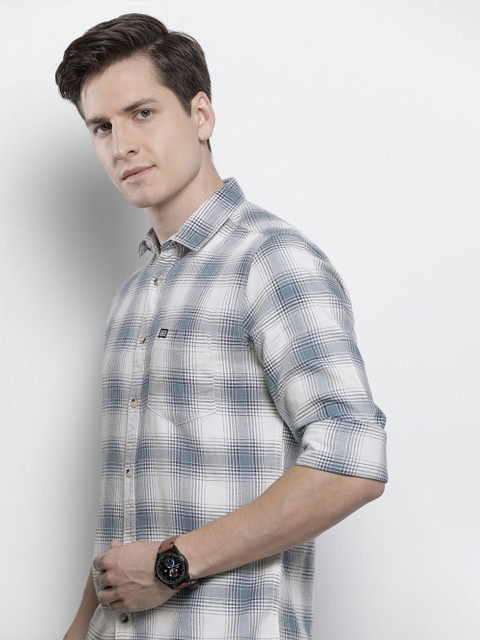 The Indian Garage Co Men Cream-Coloured Tartan Checked Casual Shirt