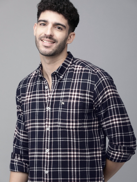 THE BEAR HOUSE Men Navy Blue Slim Fit Checked Casual Shirt