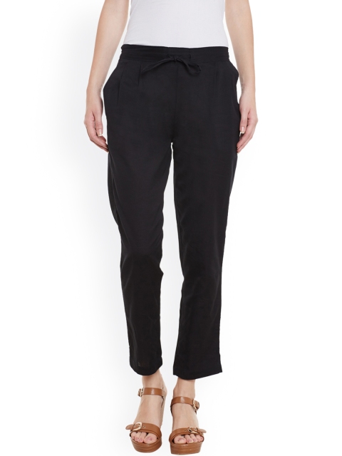 Bitterlime Women Black Solid Regular Fit Pleated Trousers