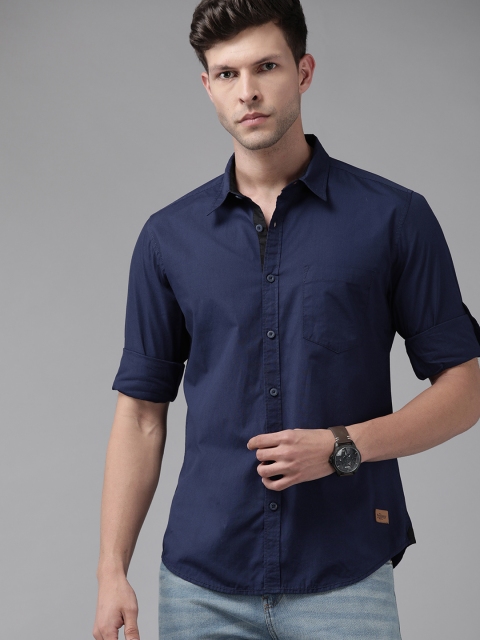 Roadster Men Navy Blue Pure Cotton Solid Casual Shirt - Image 4