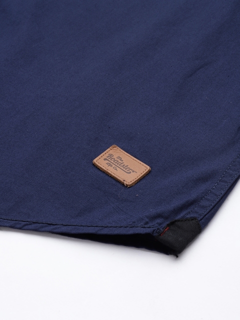 Roadster Men Navy Blue Pure Cotton Solid Casual Shirt - Image 7