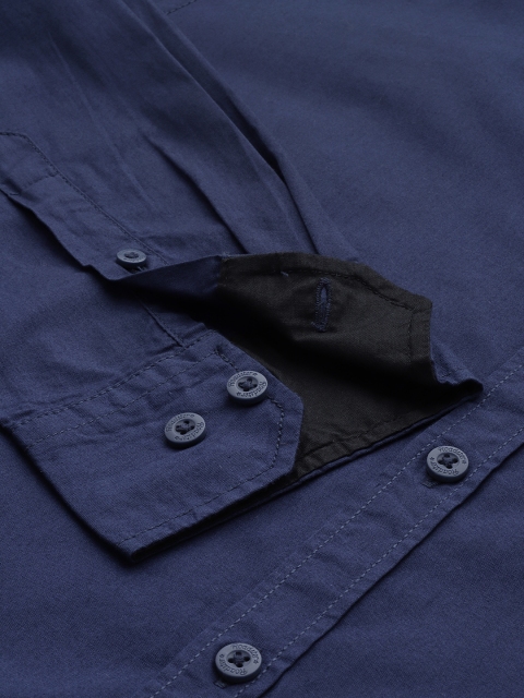 Roadster Men Navy Blue Pure Cotton Solid Casual Shirt - Image 3