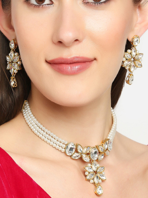 OOMPH Gold-Toned & White Kundan-Studded & Pearl Beaded Jewellery Set