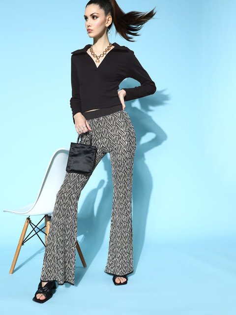 plusS Women Stunning Black Solid Volume Play Tshirt