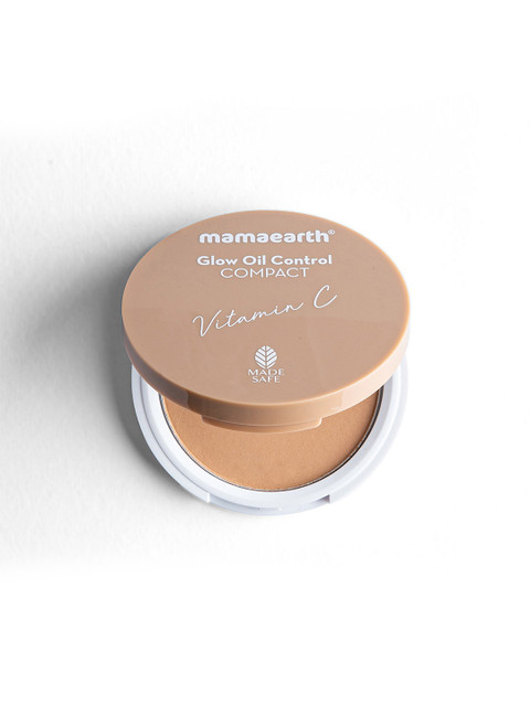 Mamaearth Glow Oil Control SPF 30 Compact with Vitamin C & Turmeric - Nude Glow 03