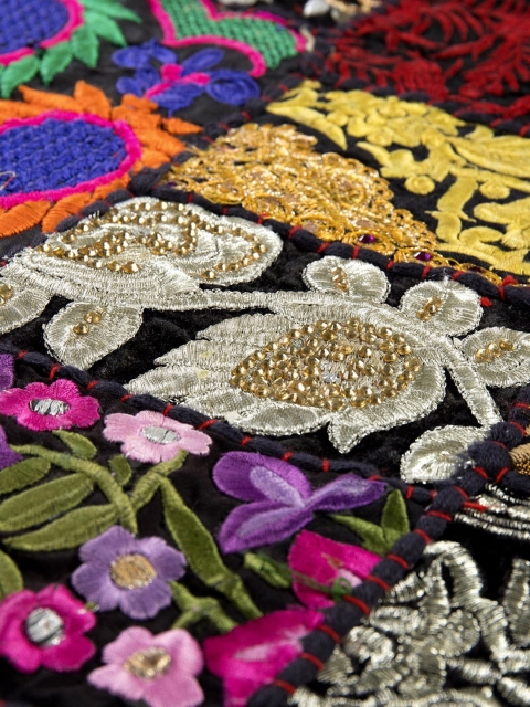 HANDICRAFT PALACE Black Cotton Khambadiya Patchwork Table Runner - Image 2