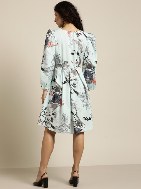 Qurvii Blue & Grey Floral V Neck Puff Sleeves Crepe Dress - Image 4