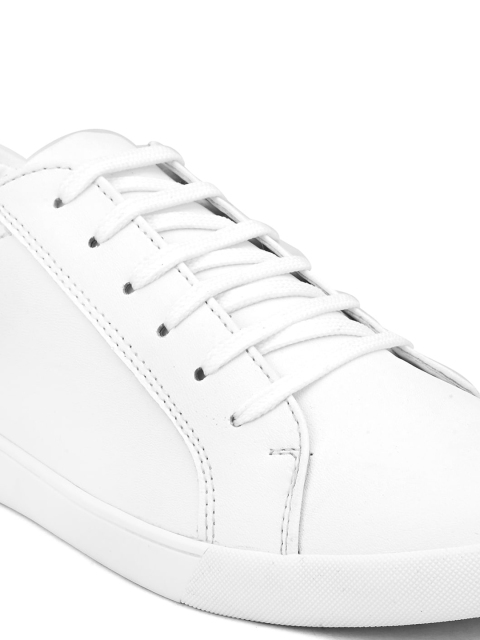 Roadster Men White PU Lightweight Sneakers - Image 6