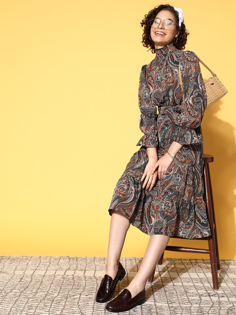 plusS Women White Ethnic Motifs Vacay Attire - Image 6