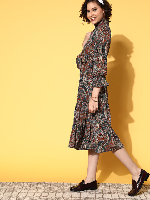 plusS Women White Ethnic Motifs Vacay Attire - Image 3