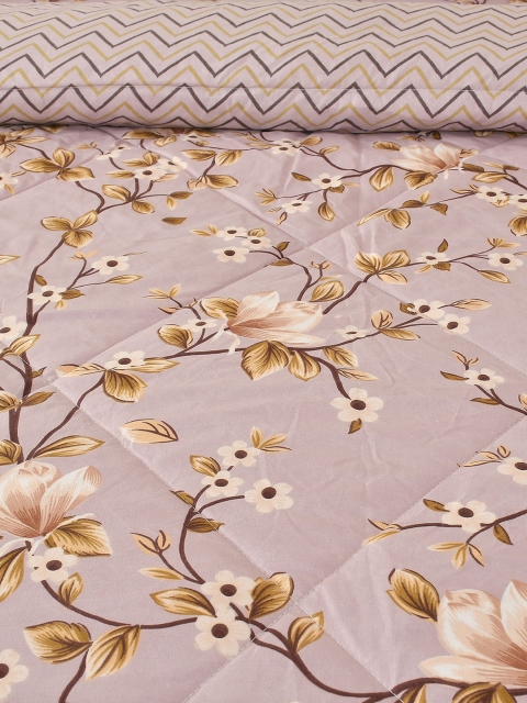 Florida Mauve Printed AC Comforter with Bedsheet & 2 Pillow Cover - Image 4