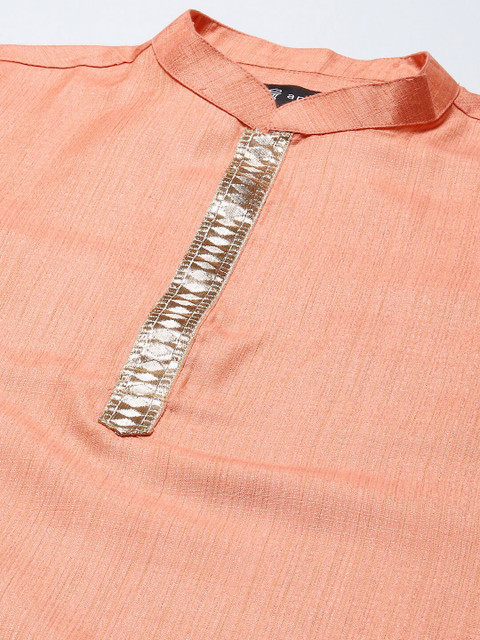 Amodh by Kisah Men Peach-Coloured Mandarin Collar Kurta - Image 2