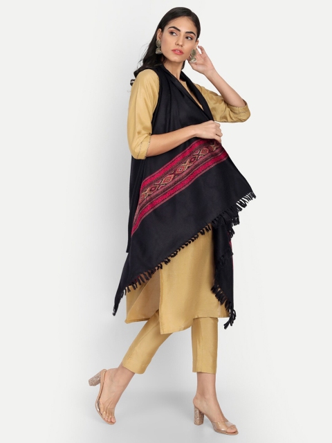 Zamour Women Black & Red Tasselled Bohemian Woollen Shrug - Image 3