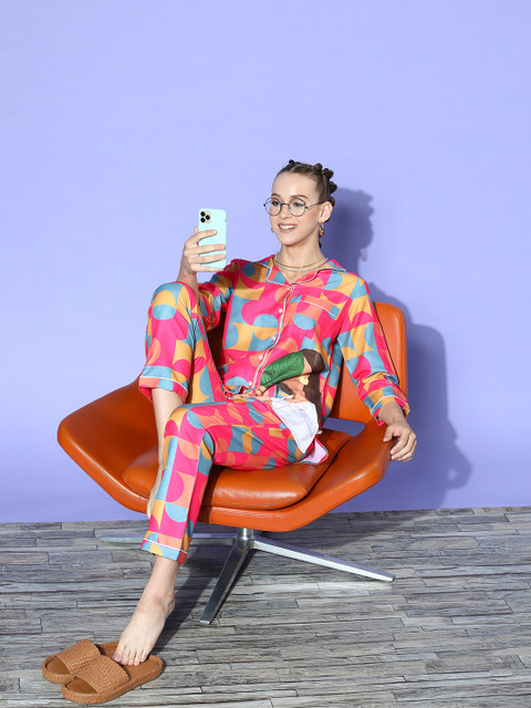 Bannos Swagger Women Fuchsia Geometric Joyful Retreat Night Suit