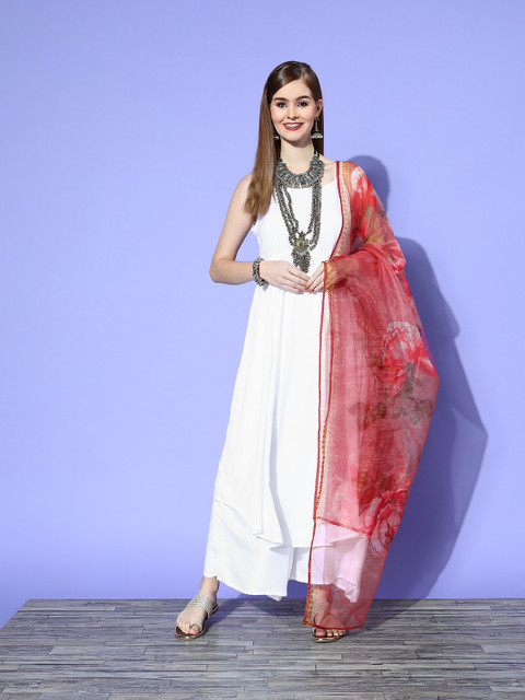 InWeave Women Solid Viscose Rayon Spaghetti Straps Fusion Kurta Set