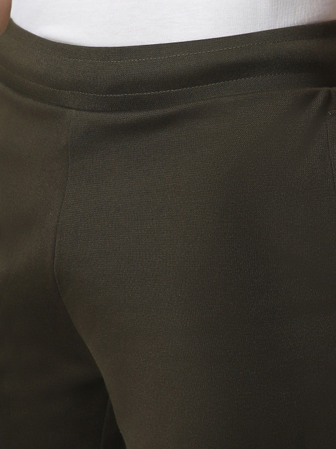 Van Heusen Men Training Shorts - Image 5