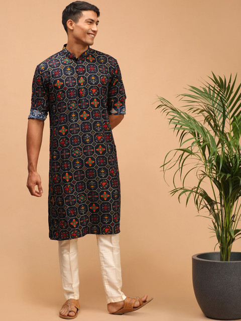 VASTRAMAY Men Navy Blue & Yellow Ethnic Motifs Cotton Printed Kurta - Image 5